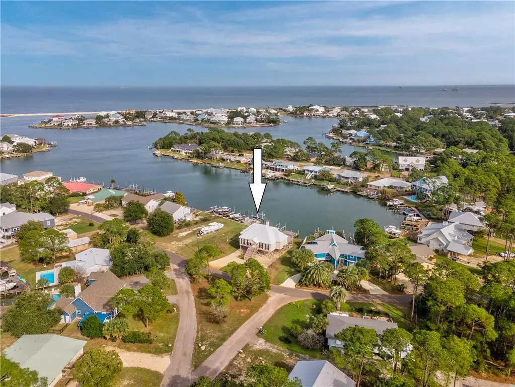 Dauphin Island, AL 36528,504 Buchanan DR