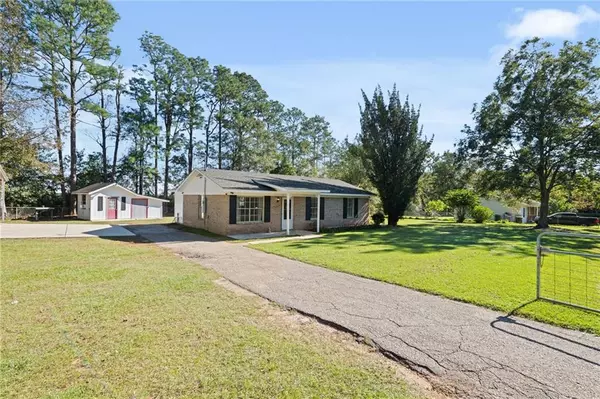 Wilmer, AL 36587,5216 Wilmer RD