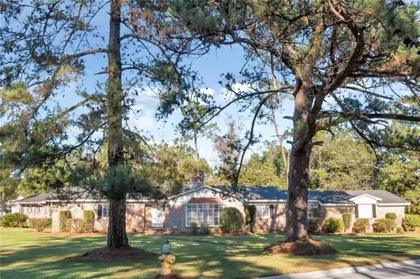 Mobile, AL 36608,302 Springwood DR N