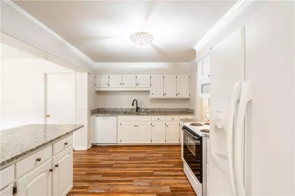 Mobile, AL 36609,304 Dogwood DR