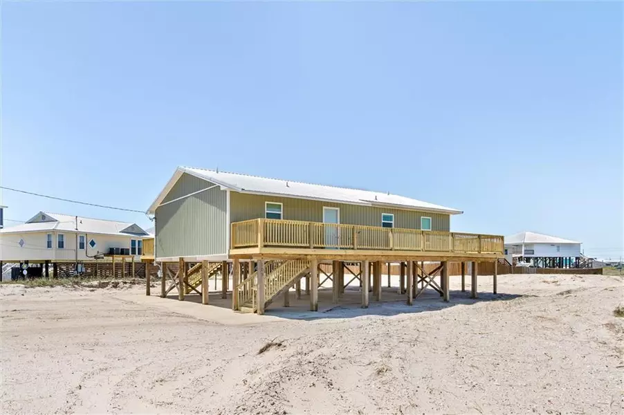 109 Quebec CT, Dauphin Island, AL 36528