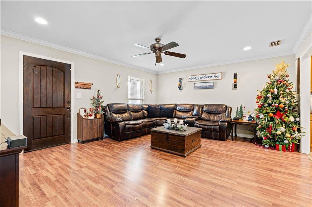 Mobile, AL 36618,2855 Rebecca DR E