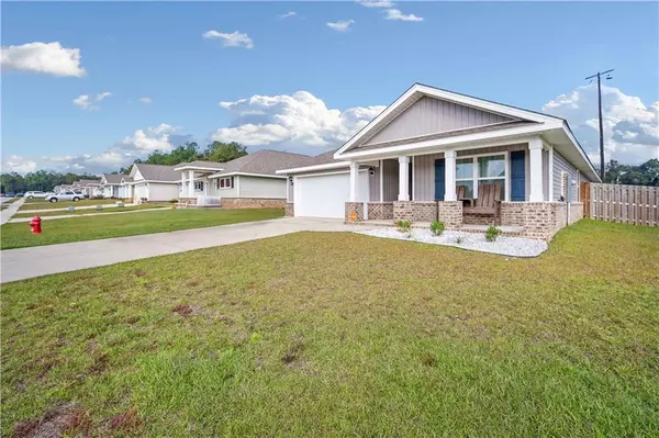 Theodore, AL 36582,6134 Stream Bank DR