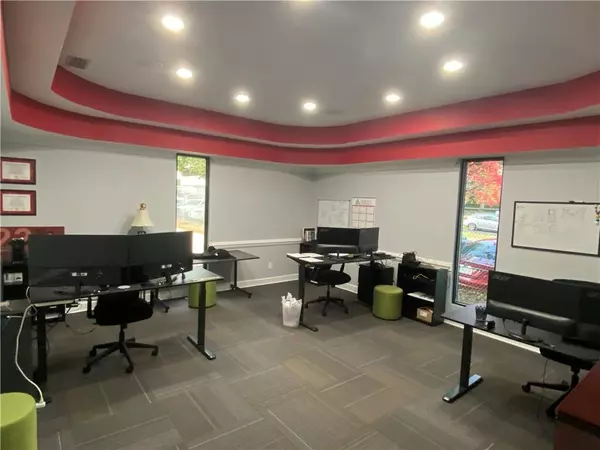 Mobile, AL 36609,1142 Montlimar DR