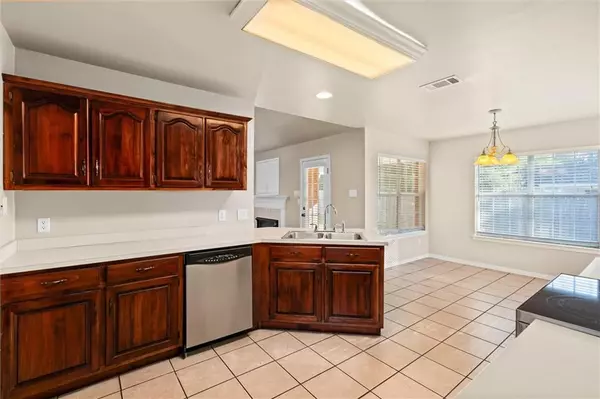 Semmes, AL 36575,10041 Youngstowne DR