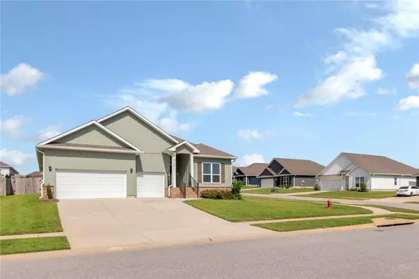 21581 Burney RD, Fairhope, AL 36532