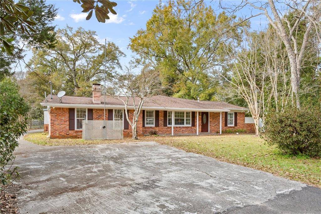 4618 Canal CIR W, Mobile, AL 36619