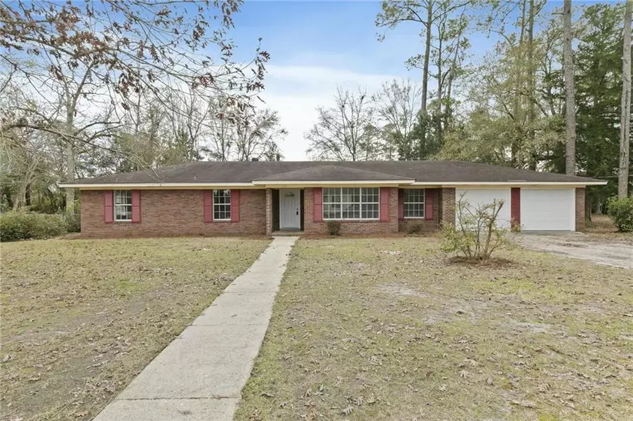 210 Cypress ST, Atmore, AL 36502