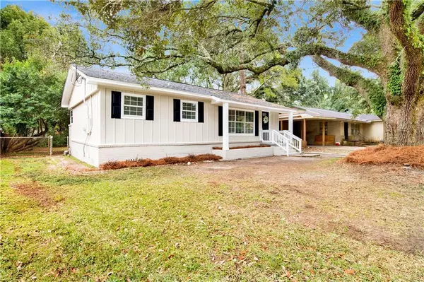 Mobile, AL 36606,665 Pinehill DR