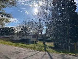 Mobile, AL 36619,7935 Sharon DR
