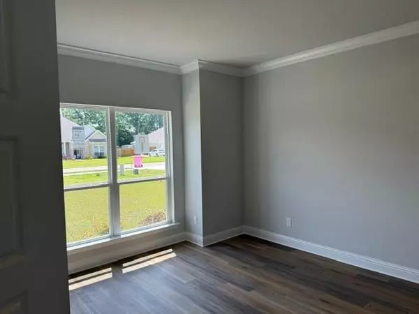 Grand Bay, AL 36541,5718 Orchard LN E