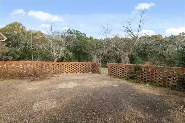 Theodore, AL 36582,6261 Old Pascagoula RD