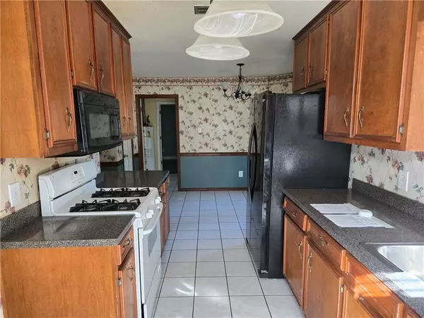 Mobile, AL 36619,5528 Queen Odella DR W