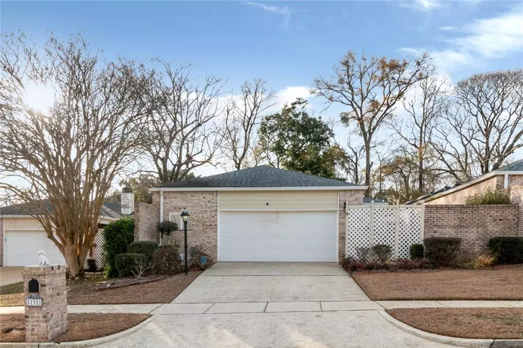 Mobile, AL 36608,132 Woodruff CT