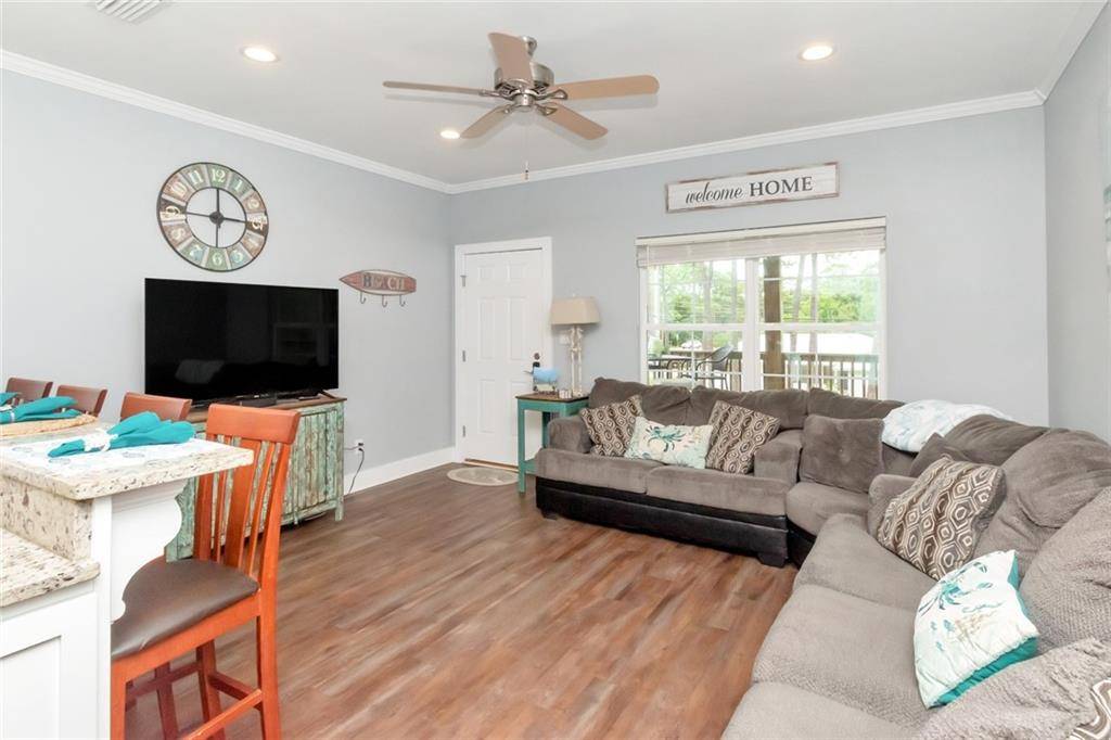 Dauphin Island, AL 36528,175 Orleans DR #A