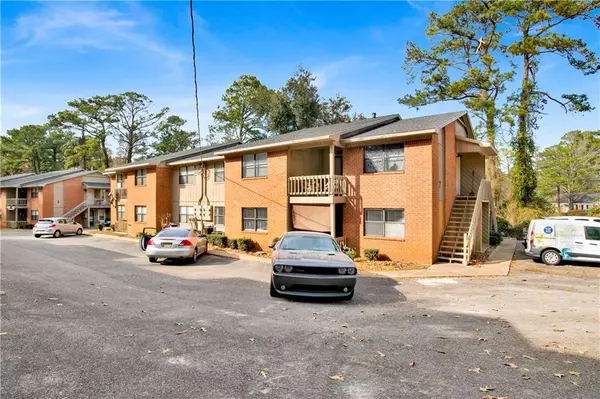 512 Lake Forest BLVD #124F, Daphne, AL 36526