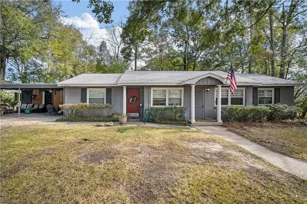 200 Hillside LN, Mobile, AL 36608