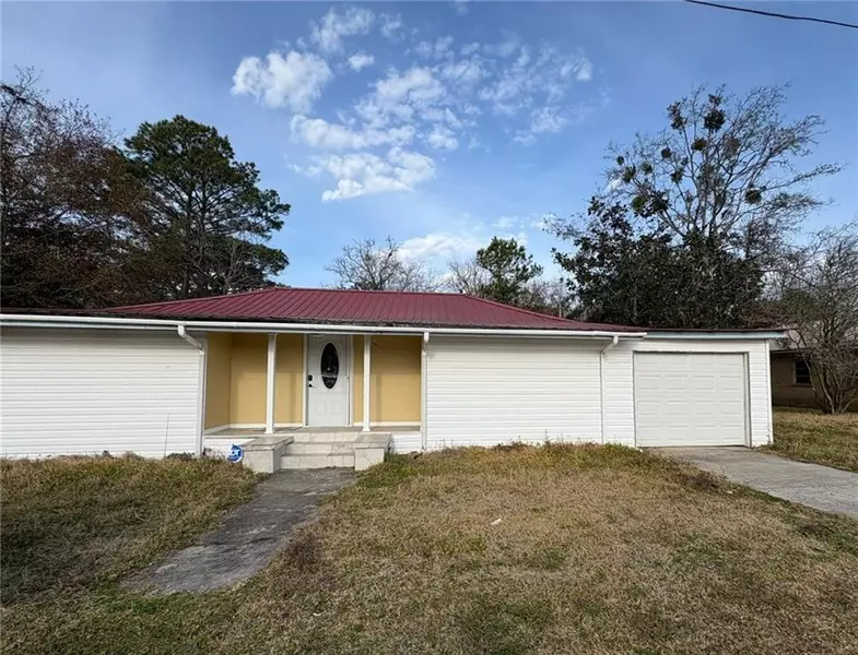 13870 Railroad ST, Bayou La Batre, AL 36509