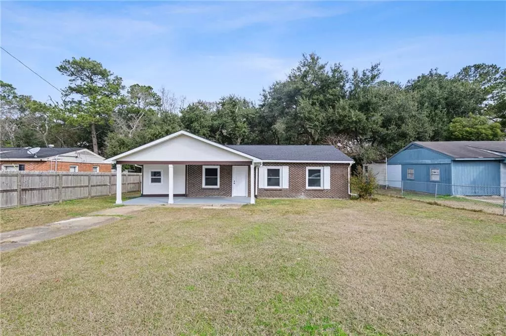 Mobile, AL 36605,1658 Gulfdale DR