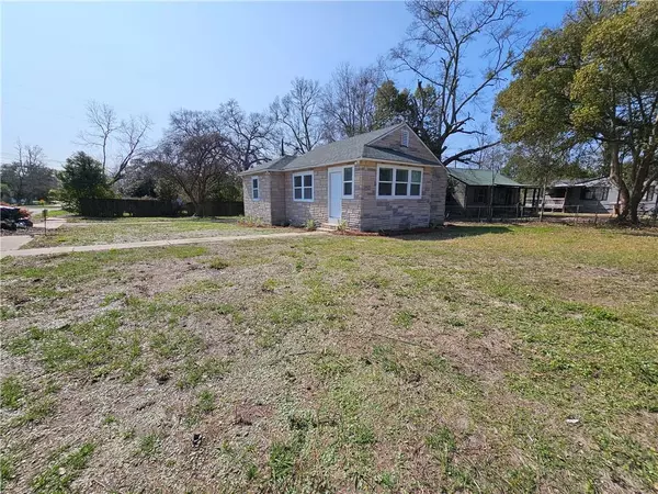 Mobile, AL 36605,2071 Foster LN