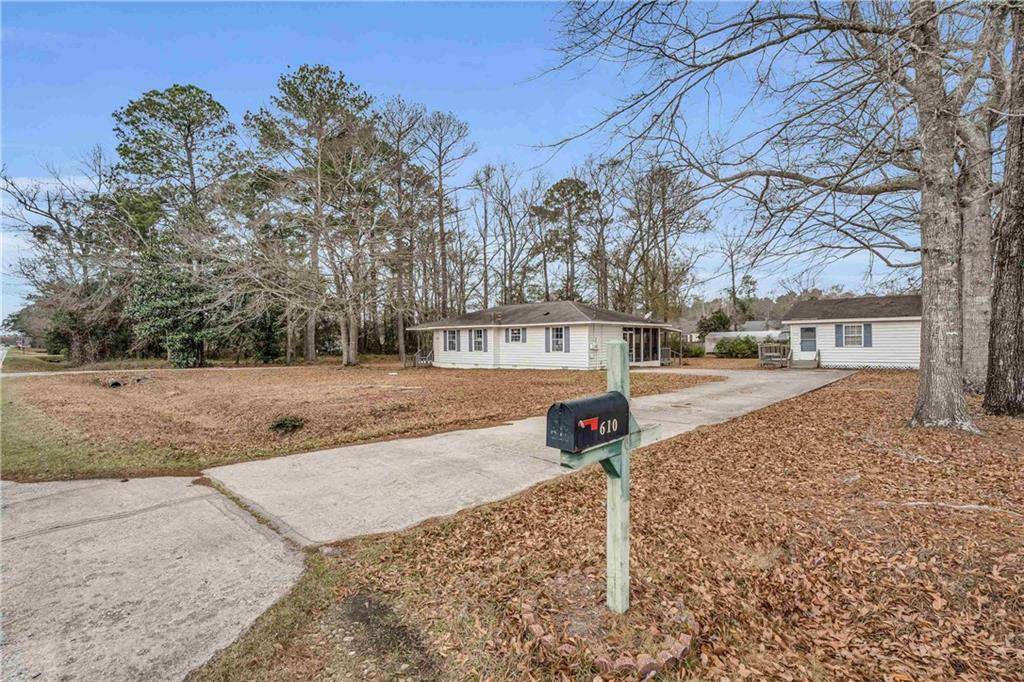 Bay Minette, AL 36507,610 7th ST