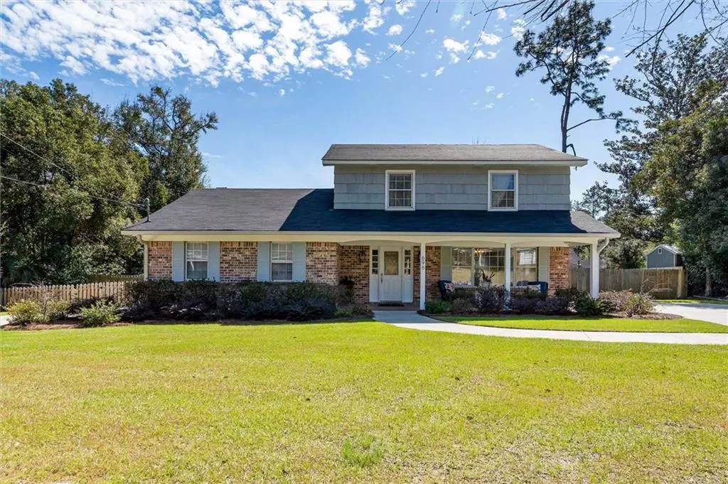Fairhope, AL 36532,696 Greenwood AVE