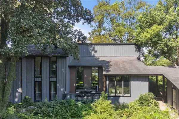 Fairhope, AL 36532,921 Sea Cliff DR