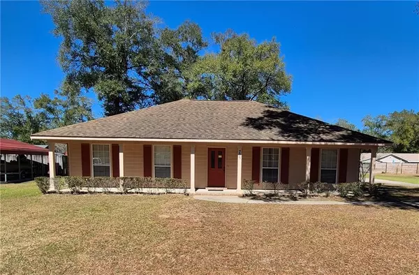 705 Whidden DR, Satsuma, AL 36572