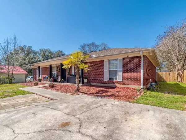 4698 Clarendon DR, Mobile, AL 36619