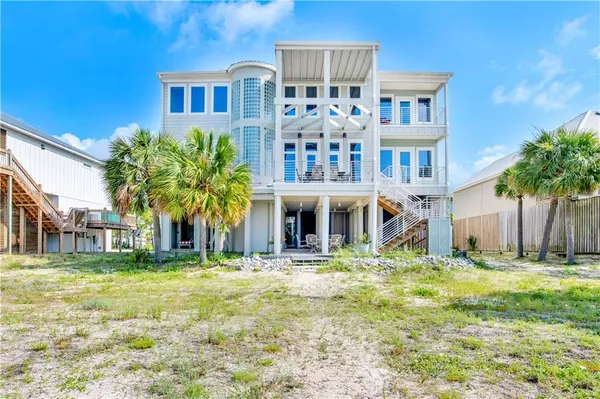 621 Hernando PL, Dauphin Island, AL 36528