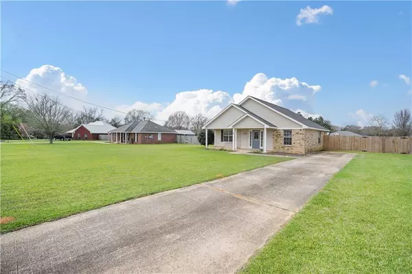 Grand Bay, AL 36541,12382 Grand Bay Farms CT