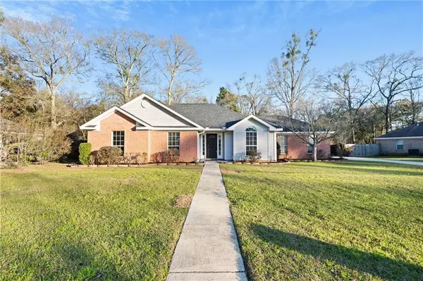 5281 Southern Oaks TRL, Grand Bay, AL 36541