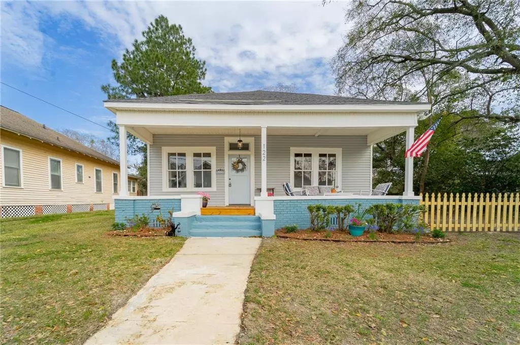 Mobile, AL 36607,122 Hyland AVE