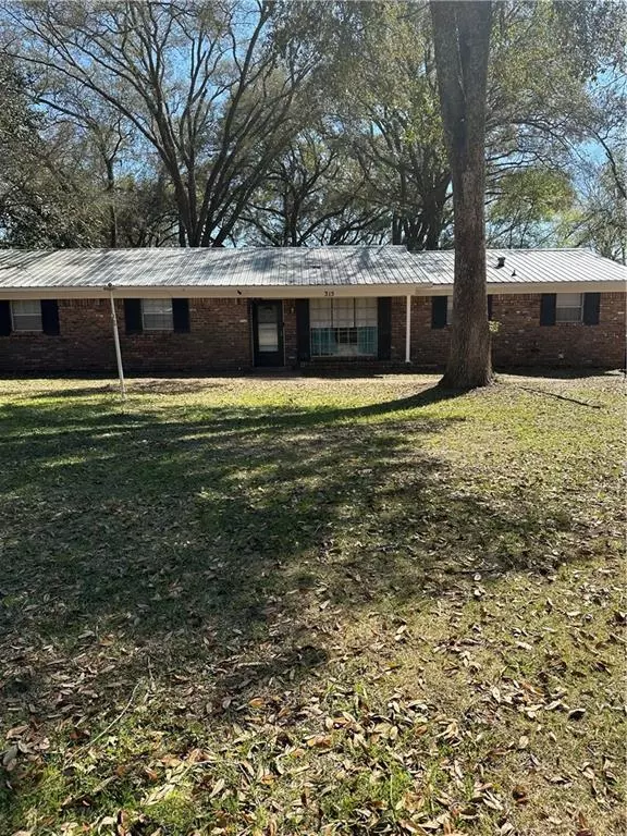 Satsuma, AL 36572,315 Thunderbird DR