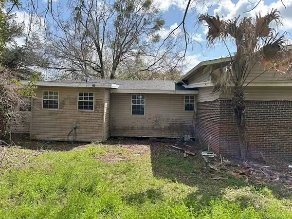 Theodore, AL 36582,6995 Pierce BLVD