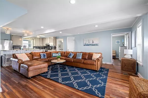 Dauphin Island, AL 36528,108 Ponchartrain CT