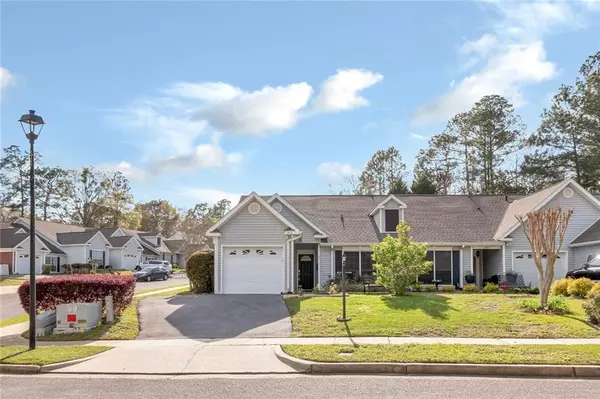 672 Spring Lake DR E, Mobile, AL 36695