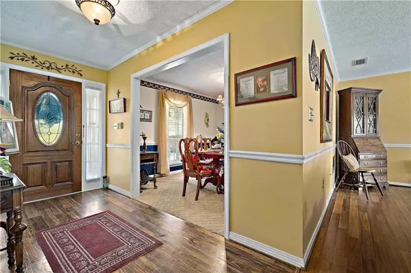 Mobile, AL 36695,461 Lakeview DR W