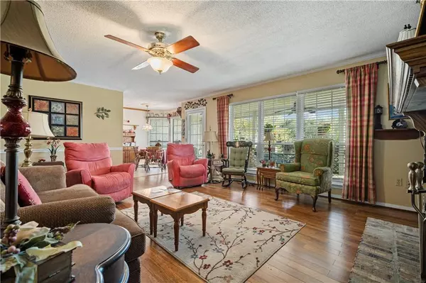 461 Lakeview DR W Mobile, AL 36695