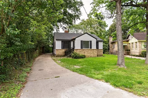 1869 Mott DR,  Mobile,  AL 36617