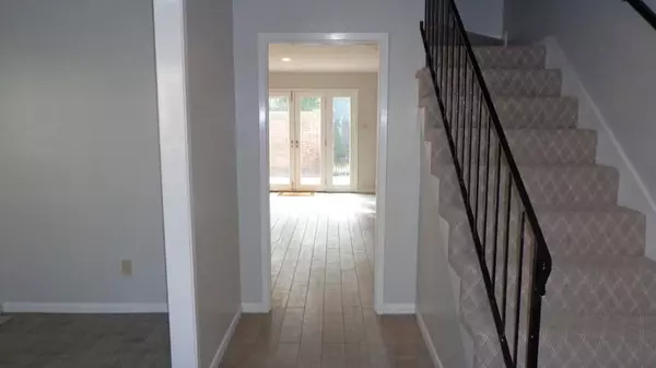 Mobile, AL 36608,212 Nack LN #B