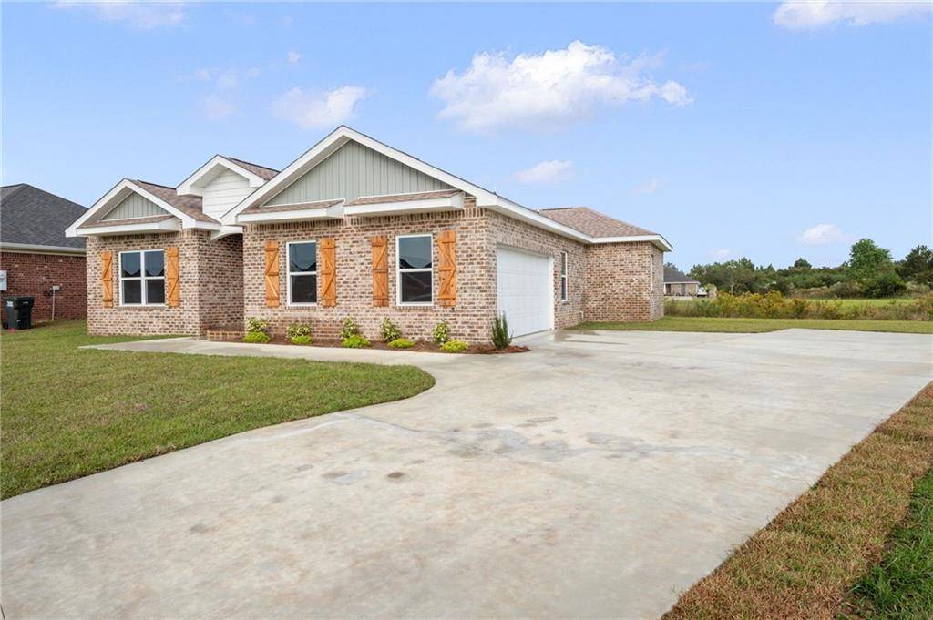 Foley, AL 36535,8802 Milners CT