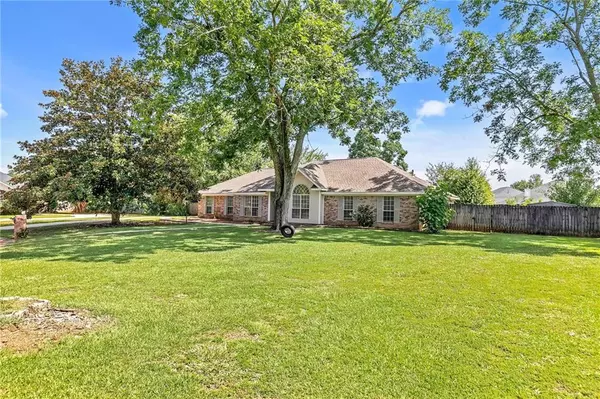 Mobile, AL 36695,10706 Hunters CT W