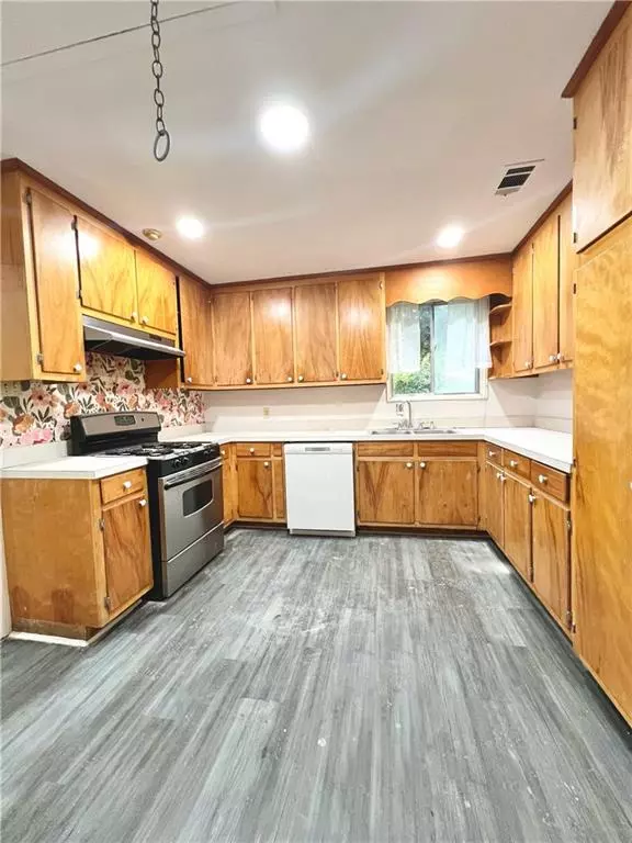Mobile, AL 36609,561 Sunnyvale CT