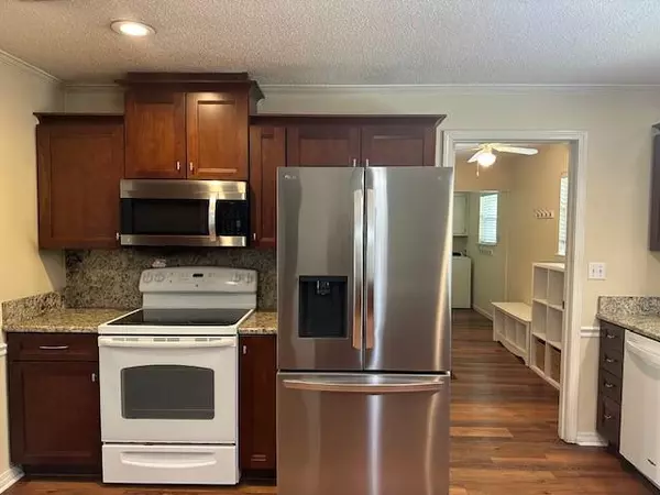 Mobile, AL 36695,2419 Maple DR