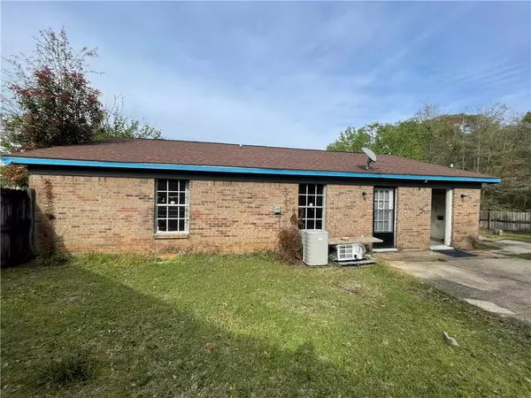 Mobile, AL 36608,1121 Orangeburg DR W