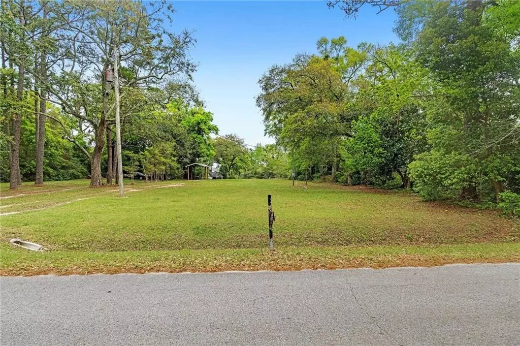 Mobile, AL 36605,6145 Bayou RD