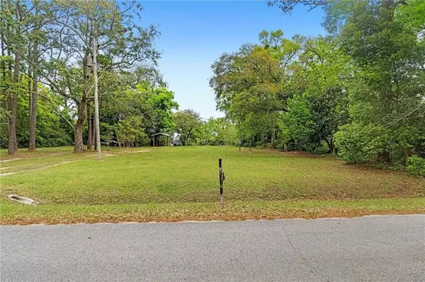 6145 Bayou RD, Mobile, AL 36605