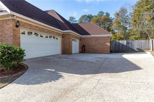 Mobile, AL 36695,6436 Cherry Ridge CT W