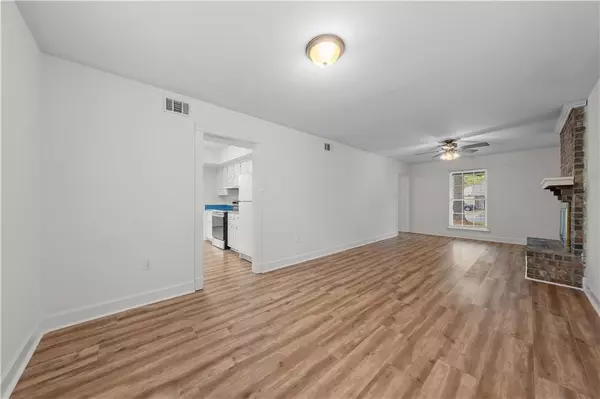 Mobile, AL 36609,1067 Mccay AVE